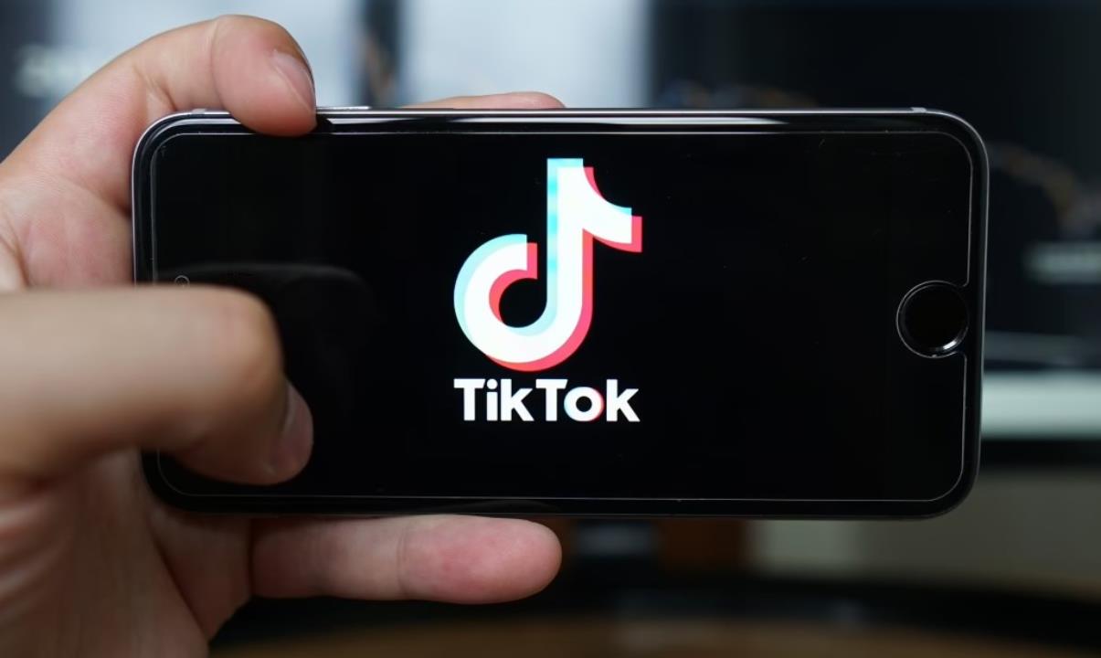 TikTok testuje nowy poziomy wyświetlacz o pełnej szerokości dla filmów